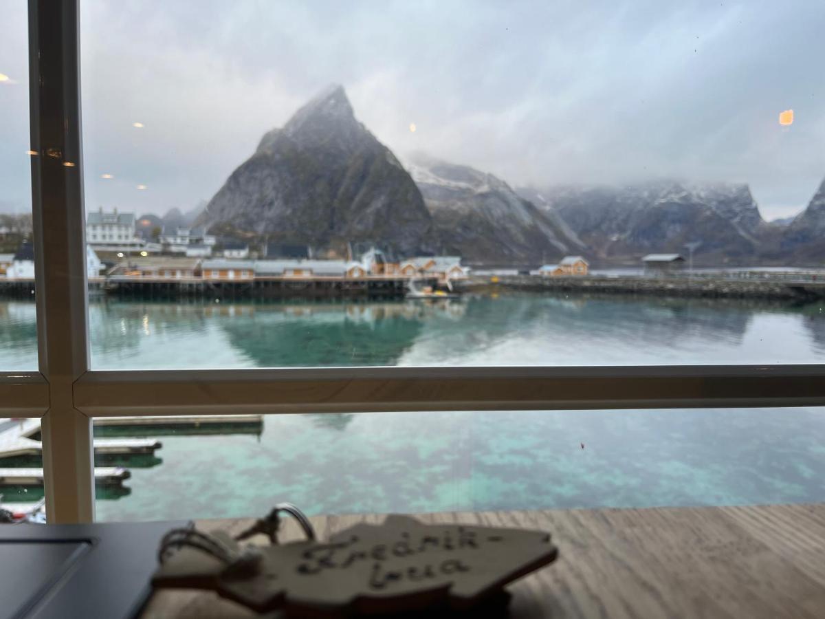 Lofoten Suite Apartments - Rostad Retro Rorbuer Reine Exterior foto