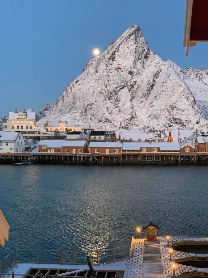 Lofoten Suite Apartments - Rostad Retro Rorbuer Reine Exterior foto