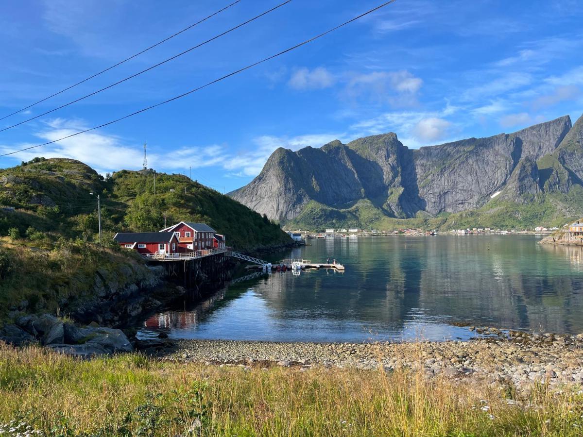 Lofoten Suite Apartments - Rostad Retro Rorbuer Reine Exterior foto
