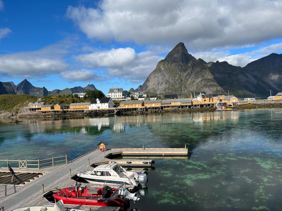 Lofoten Suite Apartments - Rostad Retro Rorbuer Reine Exterior foto