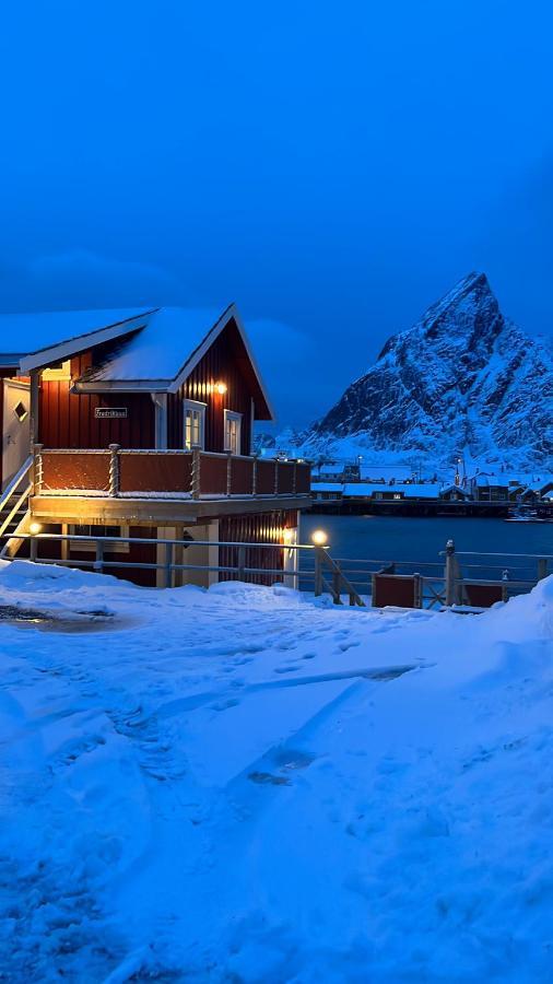 Lofoten Suite Apartments - Rostad Retro Rorbuer Reine Exterior foto