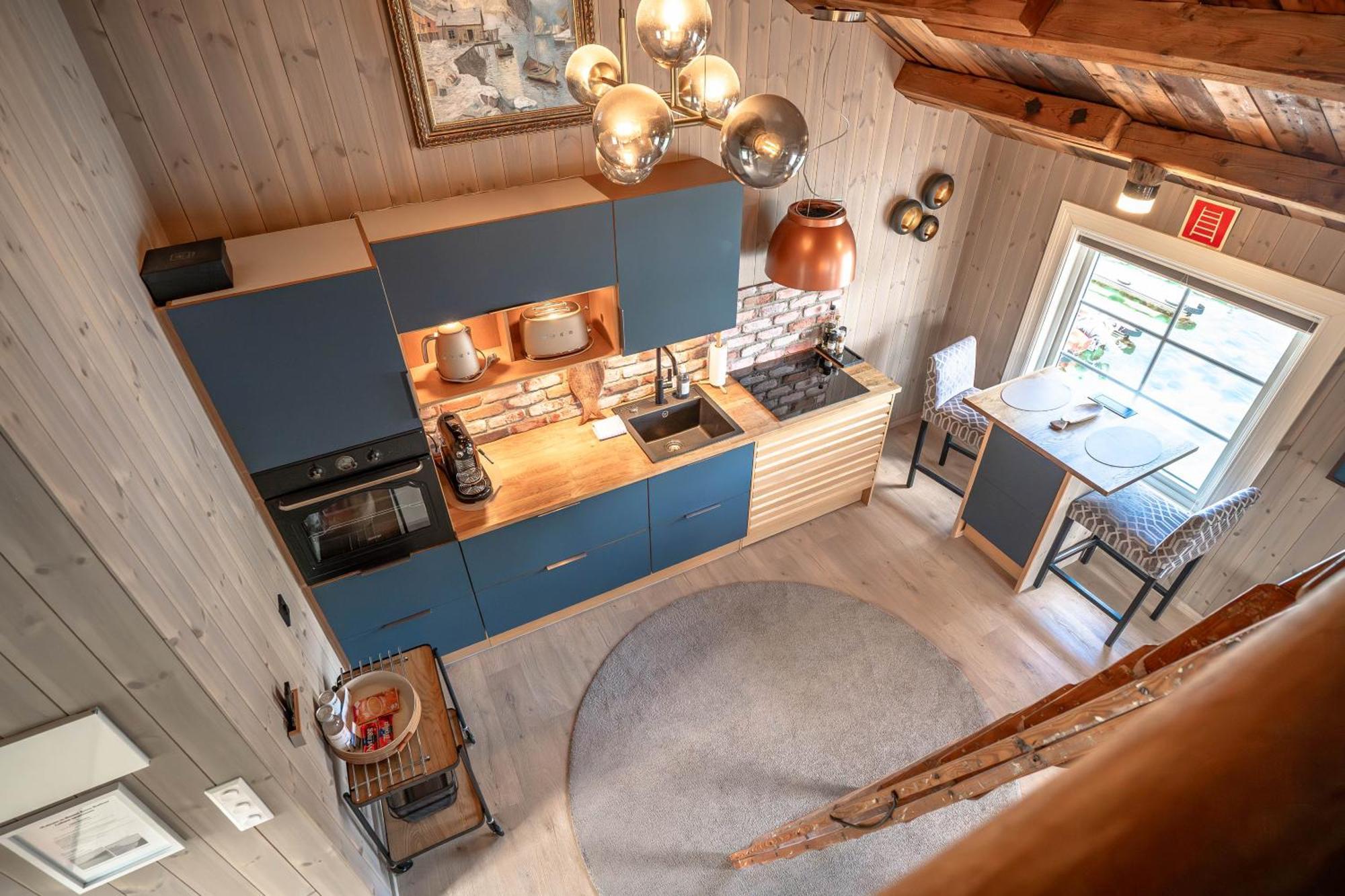 Lofoten Suite Apartments - Rostad Retro Rorbuer Reine Exterior foto